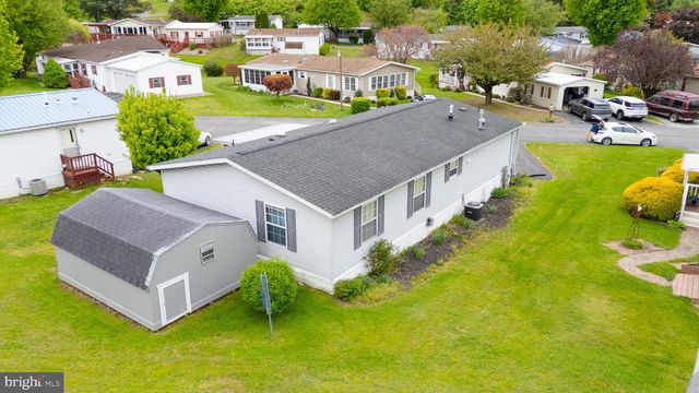 82 TAYLOR DR, Ronks, PA 17572