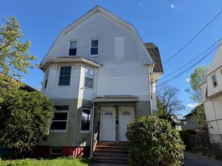 37-39 Wilmont St, Springfield, MA 01108