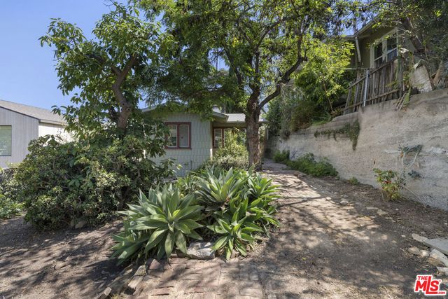 1627 Fargo Street, Los Angeles, CA 90026