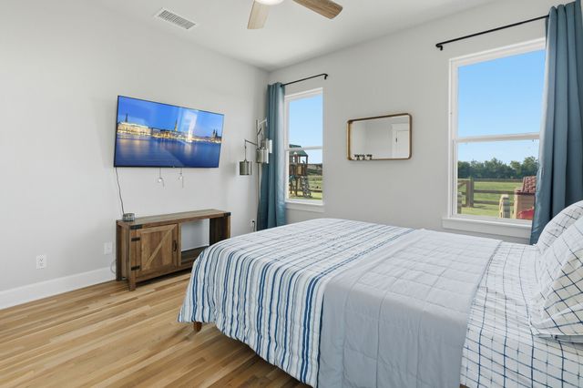 5692 County Road 1093, Celeste, TX 75423