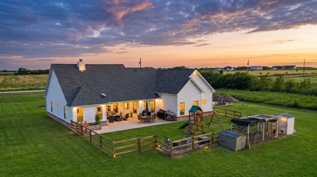 5692 County Road 1093, Celeste, TX 75423