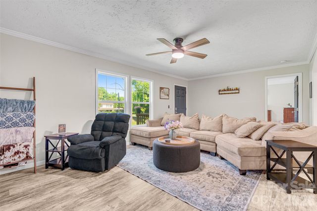 5007 Carlos Road, Catawba, NC 28609