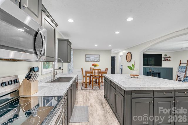 5007 Carlos Road, Catawba, NC 28609