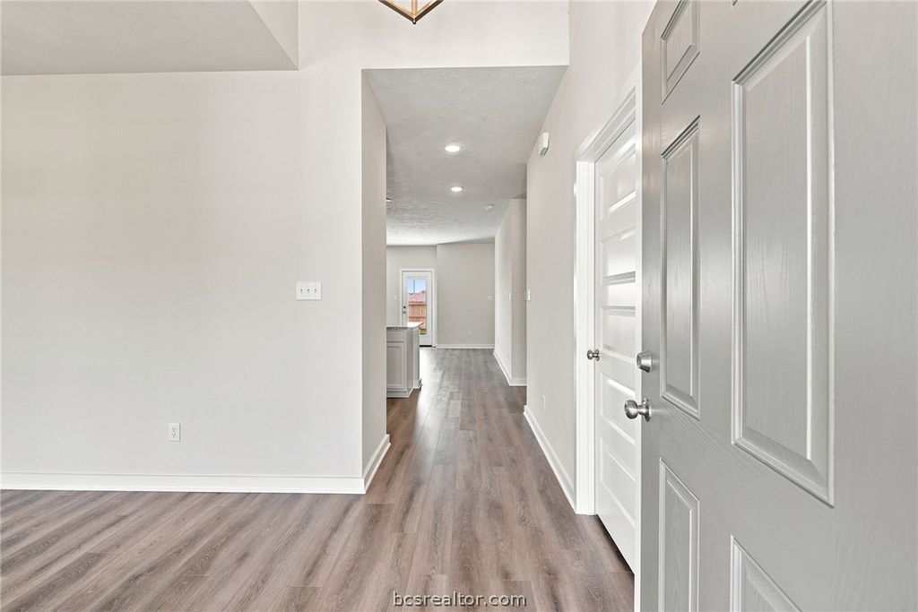 2517 Maskavich Court, Bryan, TX 77807 — photo 4