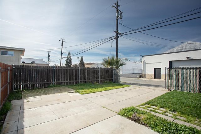 444 Teegarden Ave, Yuba City, CA 95991