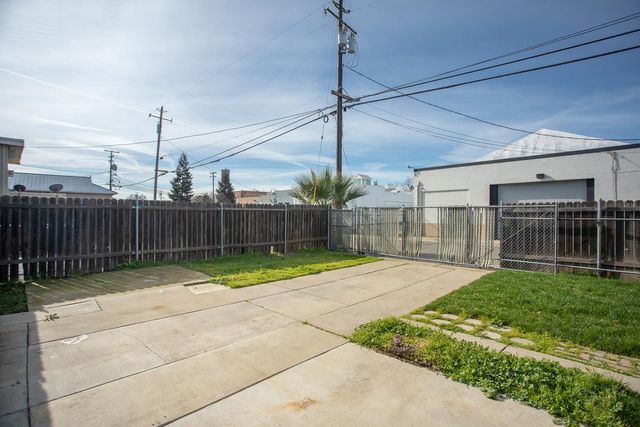 444 Teegarden Ave, Yuba City, CA 95991