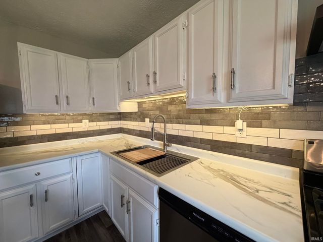520 Beechwood Drive, Monticello, IN 47960