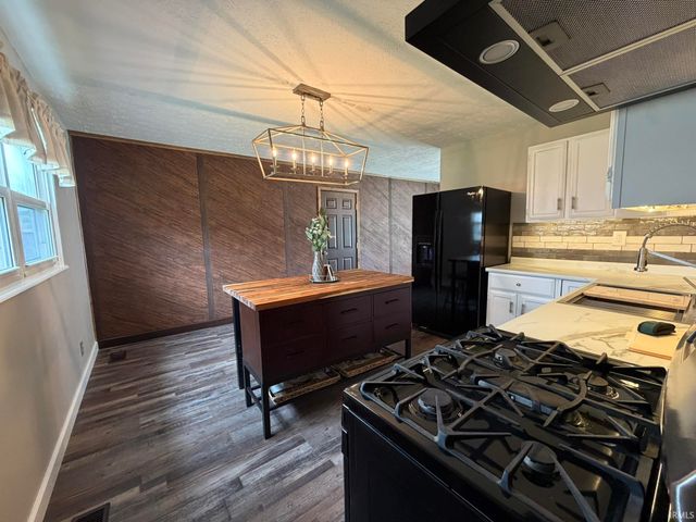 520 Beechwood Drive, Monticello, IN 47960