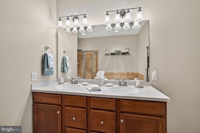 226 N CALDWELL CIR, Downingtown, PA 19335