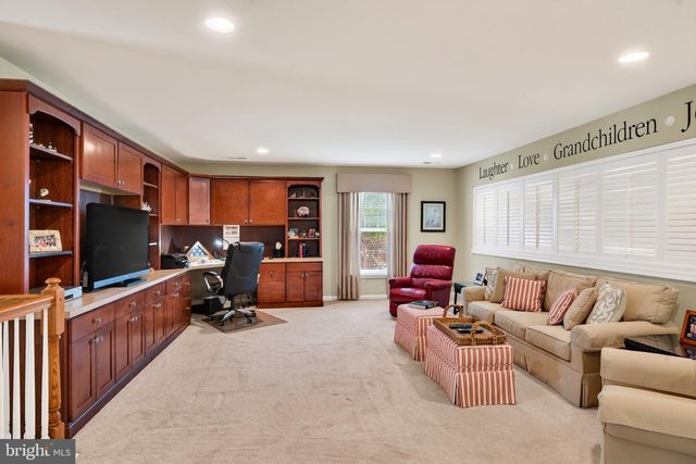 226 N CALDWELL CIR, Downingtown, PA 19335