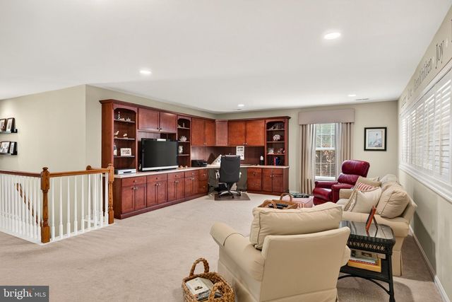 226 N CALDWELL CIR, Downingtown, PA 19335