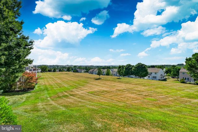 226 N CALDWELL CIR, Downingtown, PA 19335