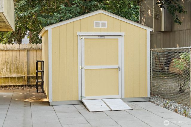 739 3rd Avenue S, Kent, WA 98032