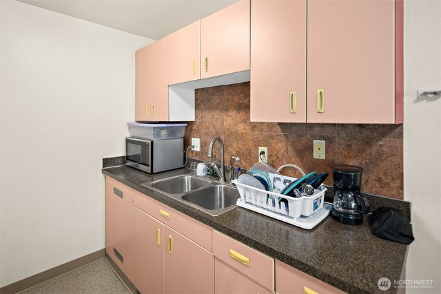 739 3rd Avenue S, Kent, WA 98032