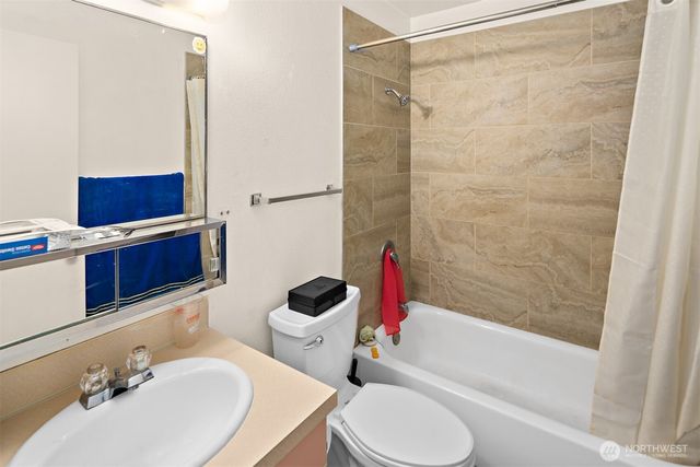 739 3rd Avenue S, Kent, WA 98032