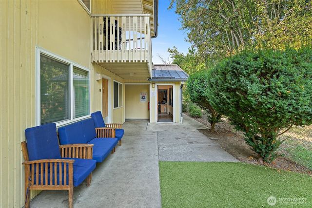 739 3rd Avenue S, Kent, WA 98032