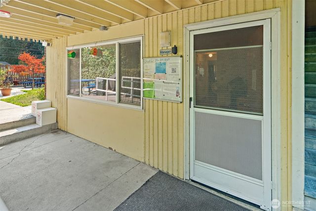 739 3rd Avenue S, Kent, WA 98032