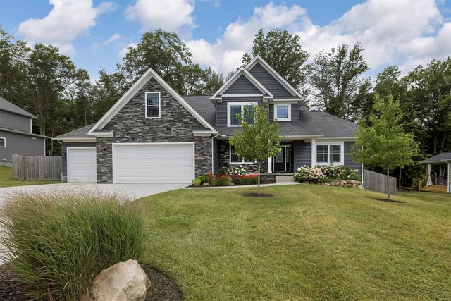 6400 BERRY Trail, Fairview, PA 16415