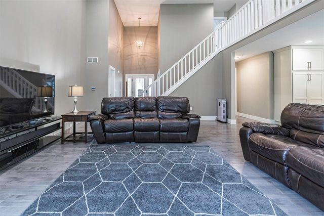 6400 BERRY Trail, Fairview, PA 16415