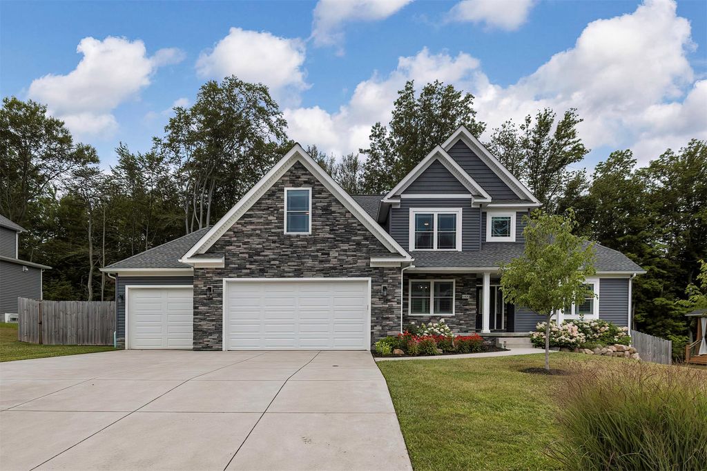 6400 BERRY Trail, Fairview, PA 16415