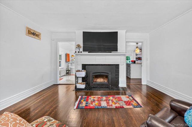 1 Wellington Avenue, New Rochelle, NY 10804