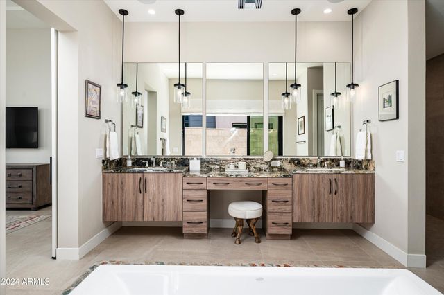 37200 N Cave Creek Road 74, Scottsdale, AZ 85262
