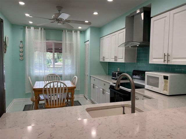 6101 34TH STREET W 22H, Bradenton, FL 34210