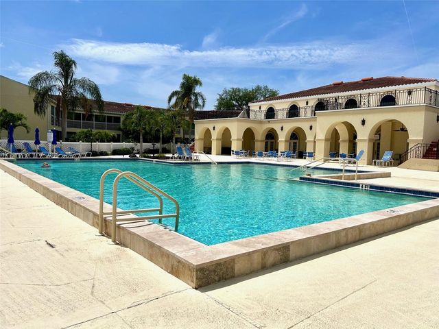 6101 34TH STREET W 22H, Bradenton, FL 34210