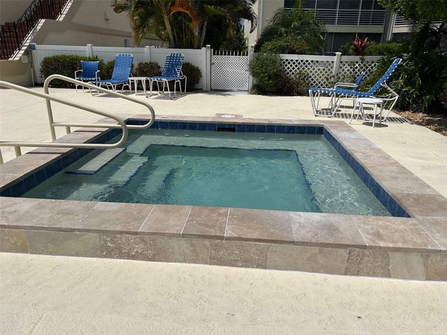 6101 34TH STREET W 22H, Bradenton, FL 34210