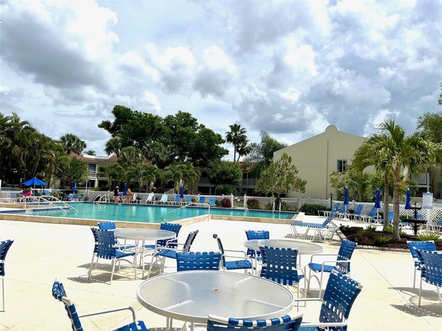 6101 34TH STREET W 22H, Bradenton, FL 34210