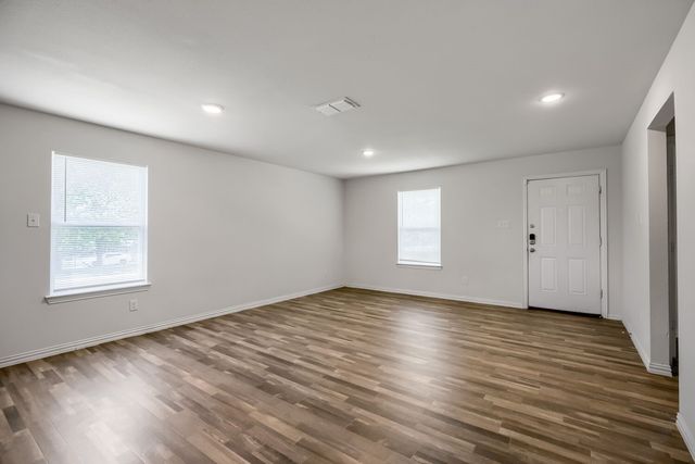 426 E Monterey Street, Denison, TX 75021