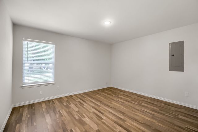 426 E Monterey Street, Denison, TX 75021