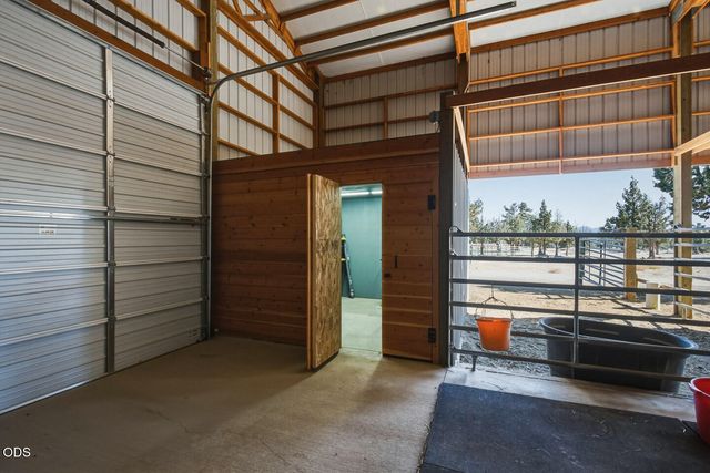 2791 NW Lexie Lane, Redmond, OR 97756