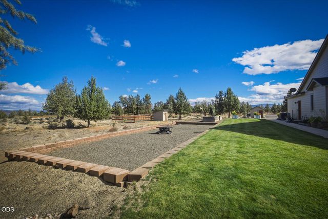 2791 NW Lexie Lane, Redmond, OR 97756