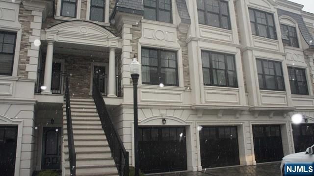 14 Marquis Court 14, Edgewater, NJ 07020