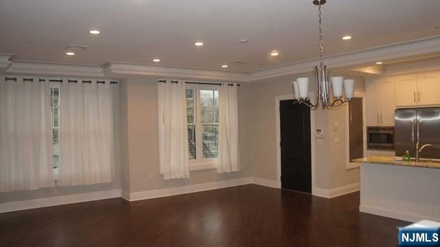 14 Marquis Court 14, Edgewater, NJ 07020