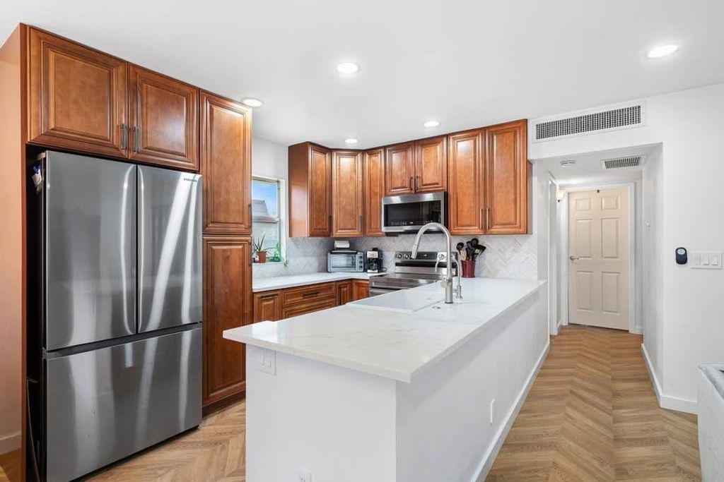 156 Seville G, Delray Beach, FL 33446