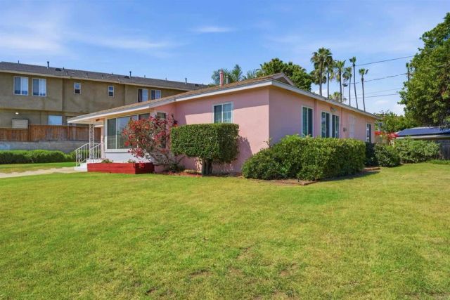 6415 Zena Dr, San Diego, CA 92115