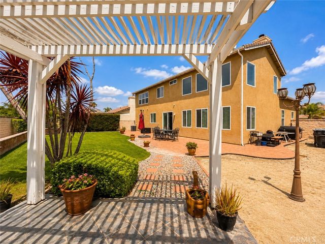 13225 Ruby Court, Eastvale, CA 92880