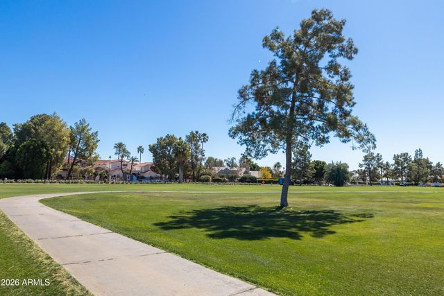 2522 E OREGON Avenue, Phoenix, AZ 85016