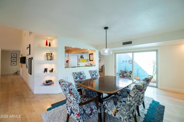 2522 E OREGON Avenue, Phoenix, AZ 85016