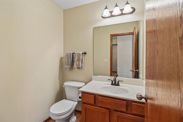 1007 N O Street, Indianola, IA 50125