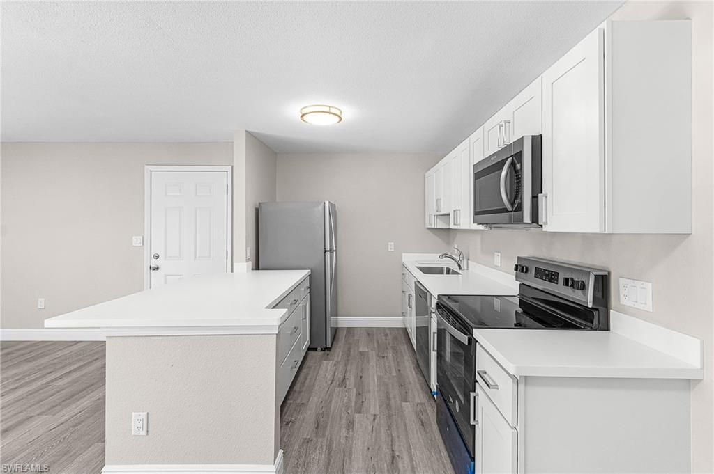 17422 Birchwood LN 4, FORT MYERS, FL 33908 — photo 2