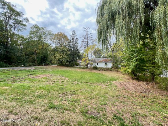 92B Columbia Turnpike, East Greenbush, NY 12144