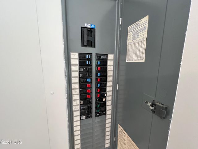 92B Columbia Turnpike, East Greenbush, NY 12144