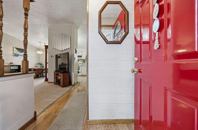 2242 Topaz Drive, Grove City, OH 43123