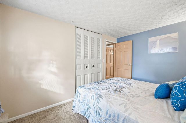 2242 Topaz Drive, Grove City, OH 43123