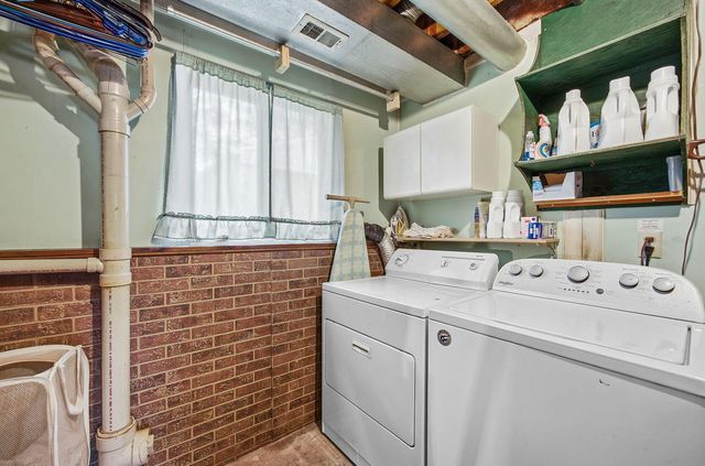 2242 Topaz Drive, Grove City, OH 43123