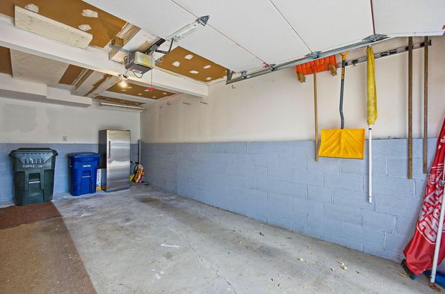 2242 Topaz Drive, Grove City, OH 43123