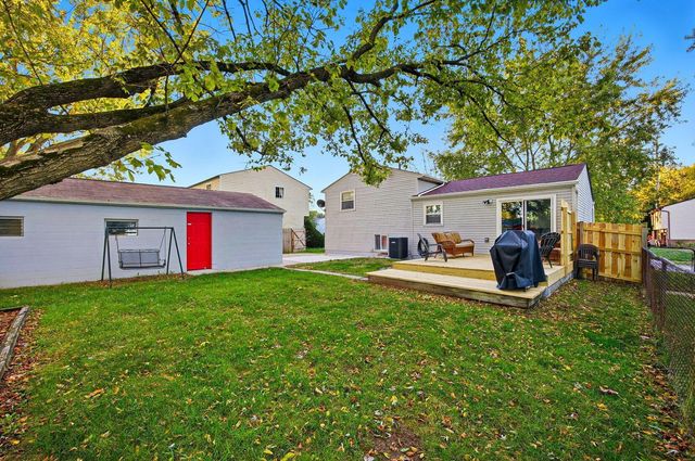 2242 Topaz Drive, Grove City, OH 43123